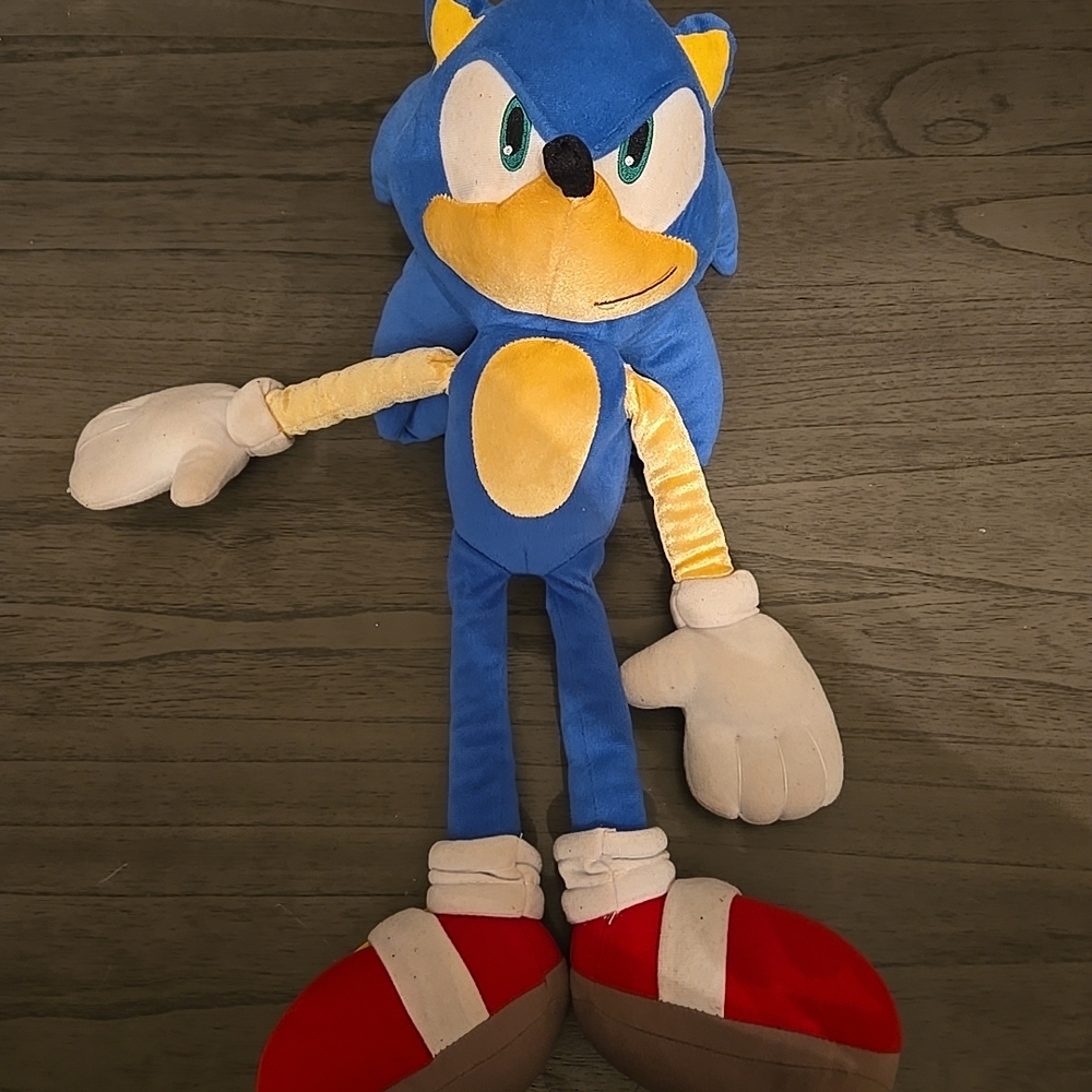 Sonic The Hedgehog SEGA  26 ” Jumbo Plush Toy